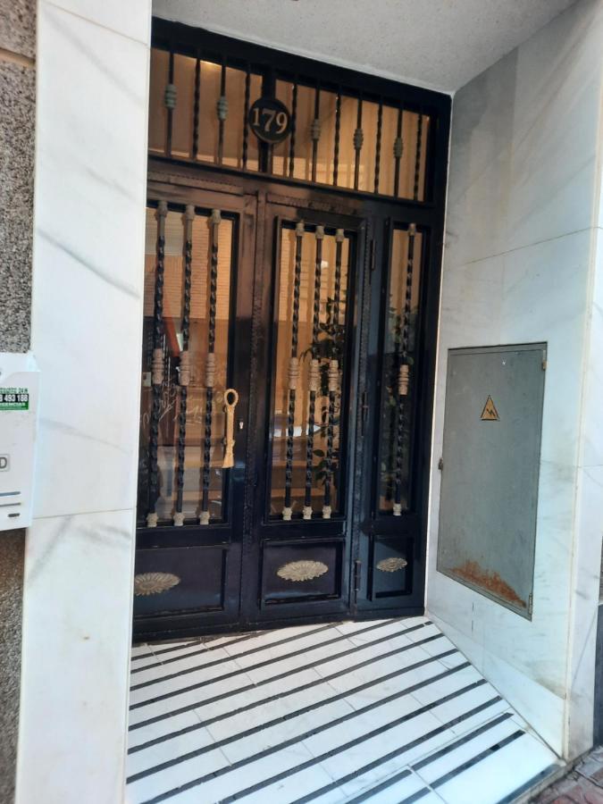 Прекрасная Студия В Двух Минутах От Пляжа Torrevieja Dış mekan fotoğraf